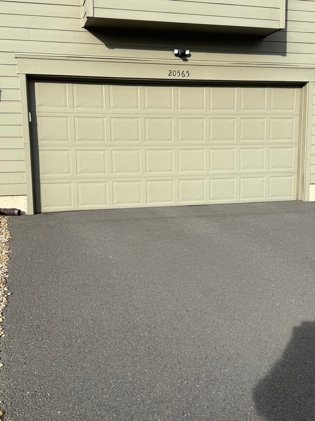 Building Photo - 20565 Sun Meadow Way