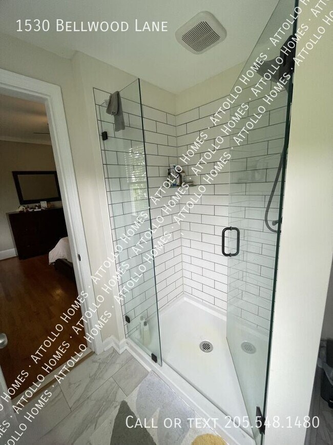 Building Photo - 1530 Bellwood Ln