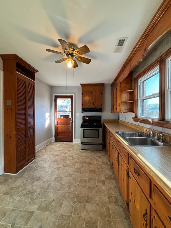 Building Photo - 321 Jefferson Ave