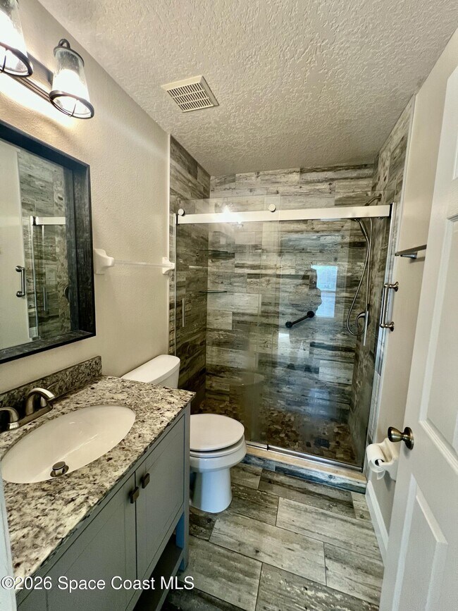 Building Photo - 855 Luminary Cir