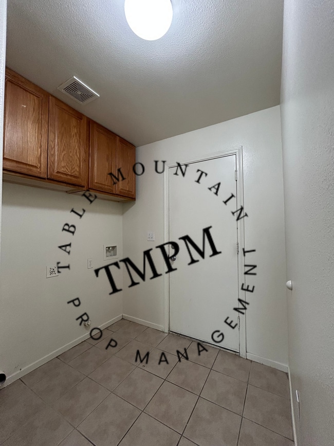 Building Photo - 111 Buck Run Dr