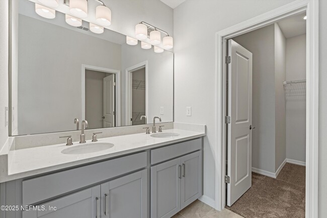 Building Photo - 295 Cherry Elm Dr