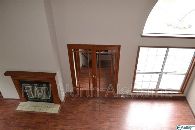 Building Photo - 1023 Stones Throw Dr NW