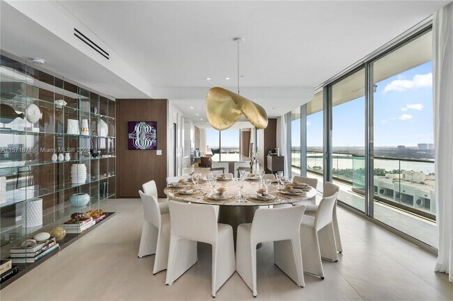 Building Photo - 10203 Collins Ave