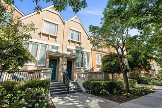 Building Photo - ONE OF THE FINEST LOCATIONS IN RIVERMARK! TASTEFULLY UPDATED | THE PARK PLAN I