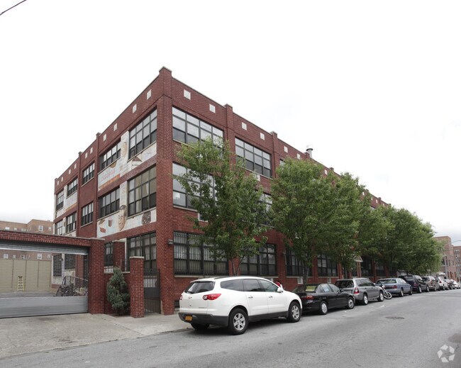 64 - 78 W 9th St - 64-78 W 9th St