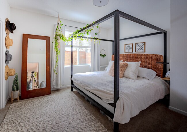 Main Bedroom - 5425 N Minnesota Ave