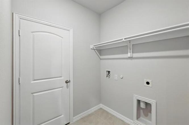 Building Photo - Room in House on Caulfield Pl