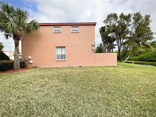 Building Photo - 777 NW 151st Ave