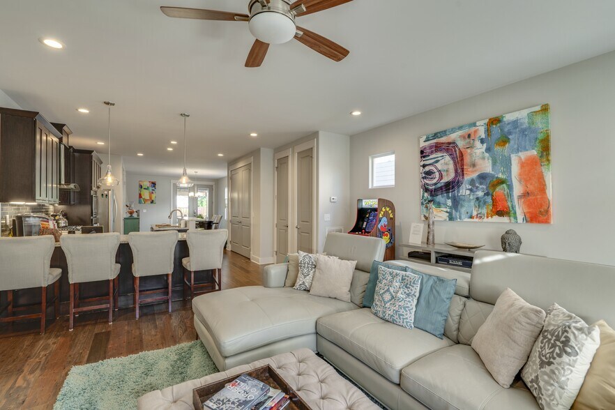 Living Room with Arcade game - 1922 14th Ave N