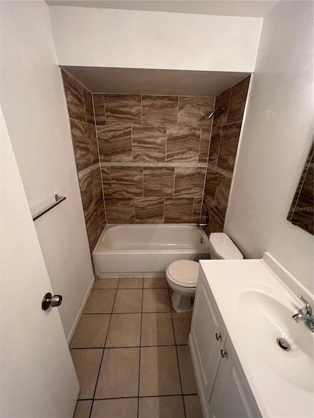 Building Photo - 5226 Via Hacienda Cir