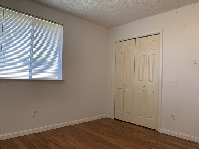 Building Photo - 7026 Rockergate Dr