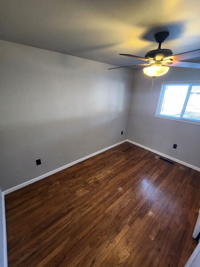 Building Photo - Charming 3-Bedroom Home Near UCCS!