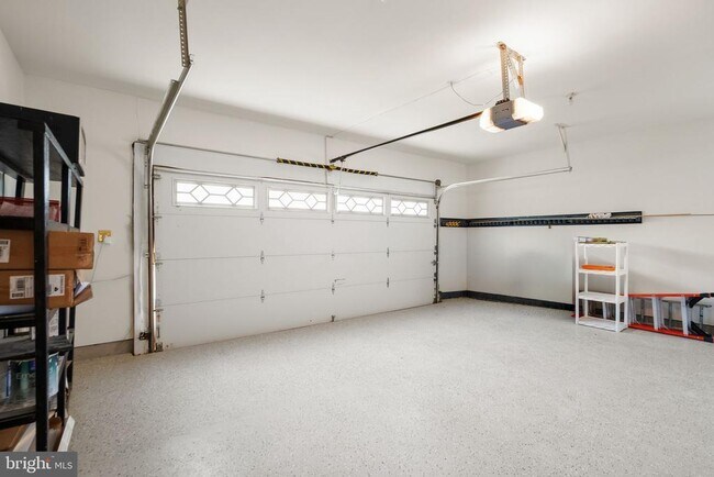 Building Photo - 13647 S Springs Dr