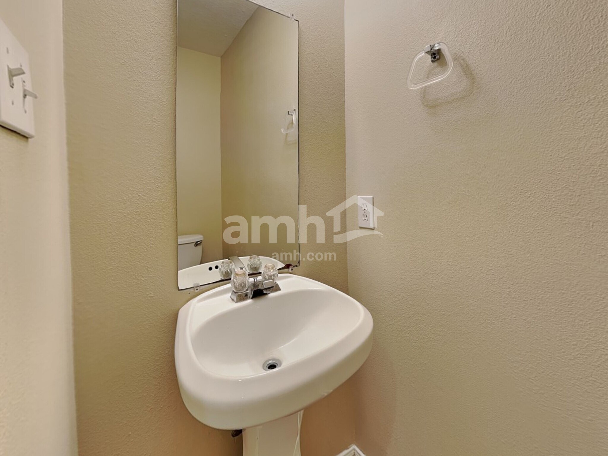 Building Photo - 11814 E Galwan Cir