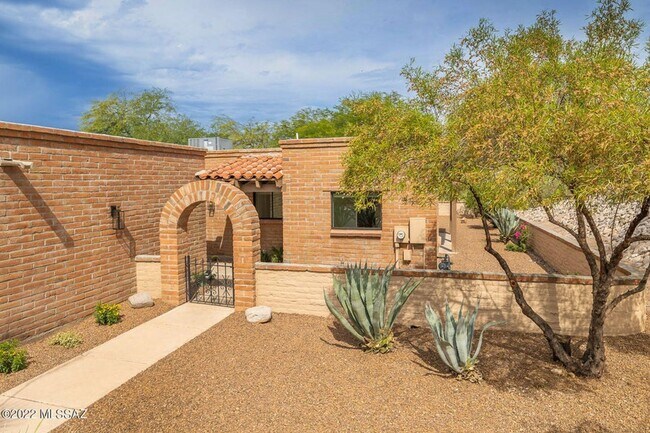 Building Photo - 4989 N Territory Ave