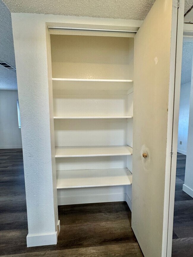 Building Photo - Condo with Garage Attached for rent!