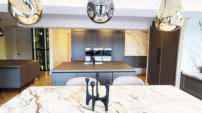 Building Photo - 4312 NE 22nd Ave