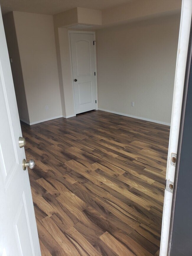 Interior Photo - Pence Properties 6th Avenue