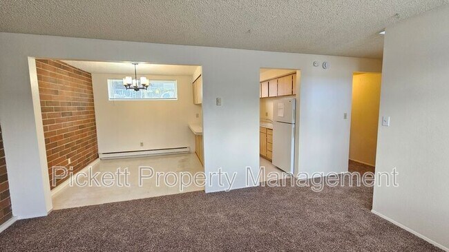 Building Photo - 1621 Trenton Ave