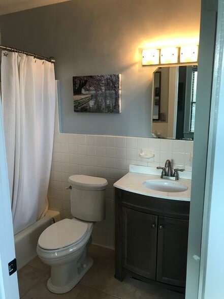 Building Photo - 1822 15th St NW