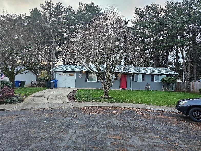 Primary Photo - 905 Denise Ct SE