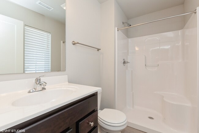 Building Photo - Villas at The Hub | Modern 3 Bedroom Townh...
