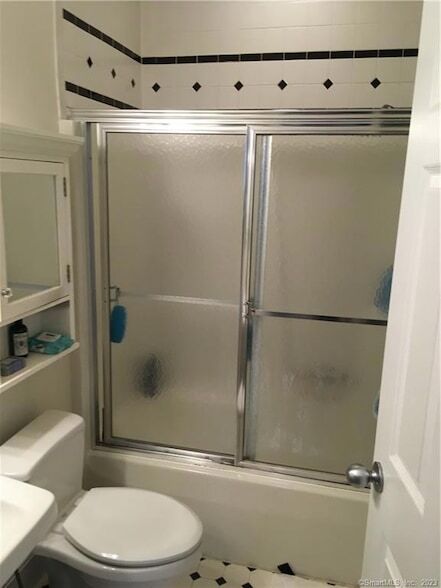 Building Photo - 34 Woodland St