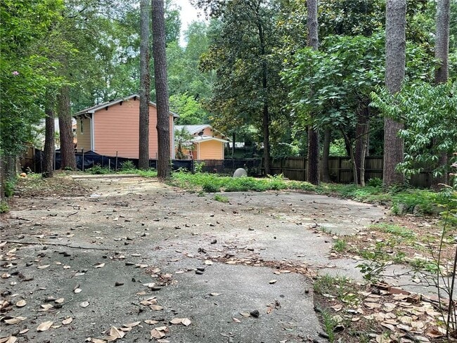Building Photo - 3521 Raymond Dr