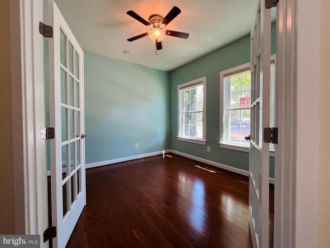 Building Photo - 3152 Yeager Dr