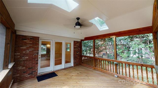 Building Photo - 1337 Cavendish Ct