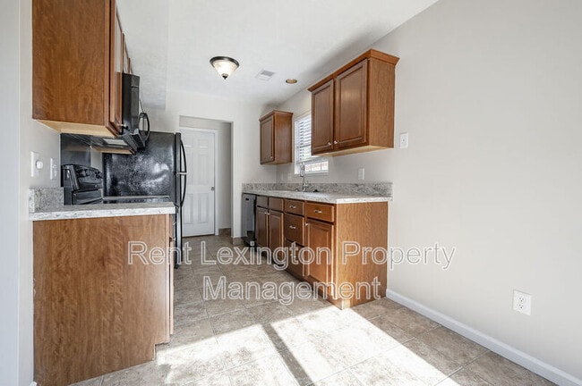 Building Photo - 772 Orlean Cir