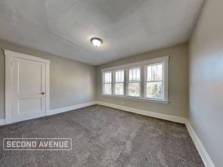 Building Photo - 4692 Winton Rd