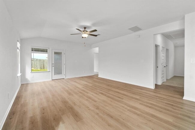 Building Photo - 496 El Capitan Lp