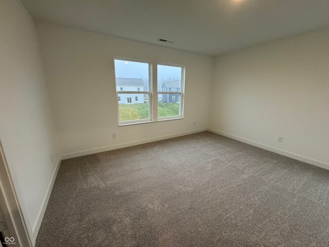 Building Photo - 2925 Grand Rdg Dr