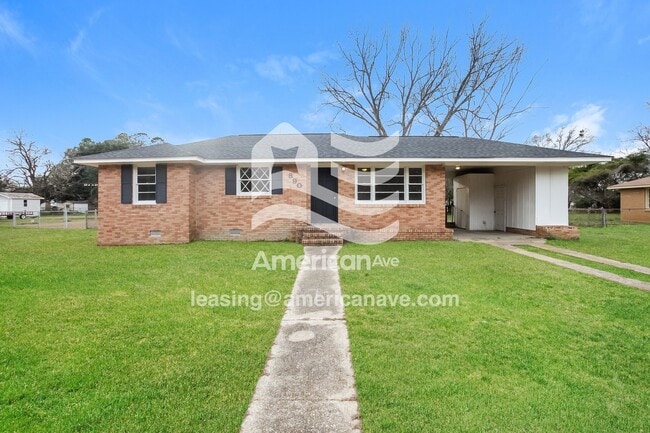 Primary Photo - 890 Griffin St
