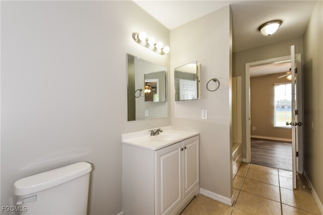 Building Photo - 1201 NE 19th St