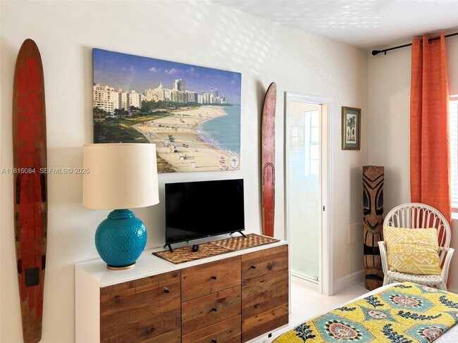 Building Photo - 335 Ocean Dr