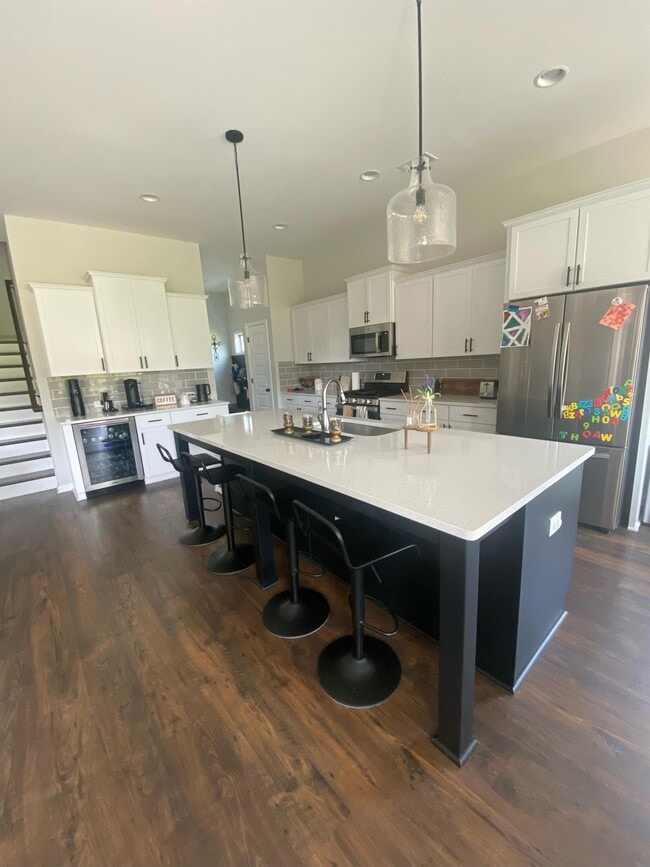 Building Photo - 9183 Helena Dr