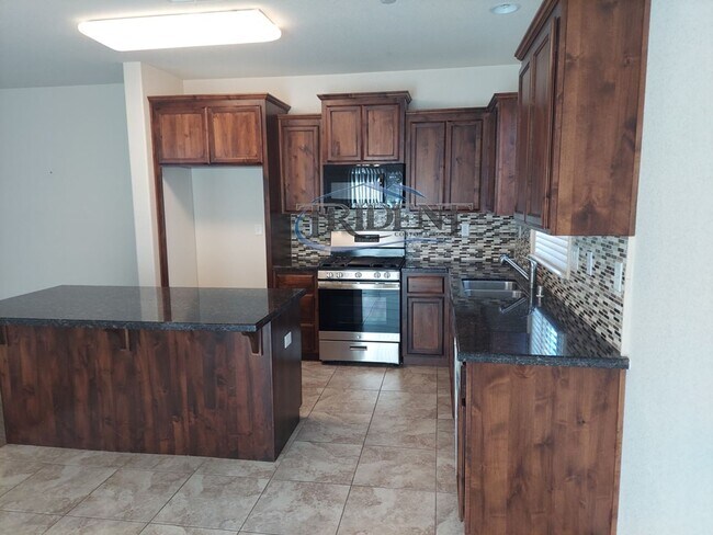 Building Photo - Lovley home in the Edgewater subdivision near Pow Mia Park