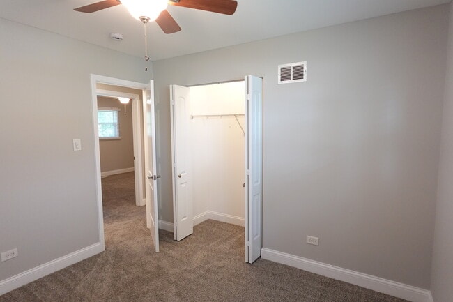 Building Photo - 3136 Olive Rd