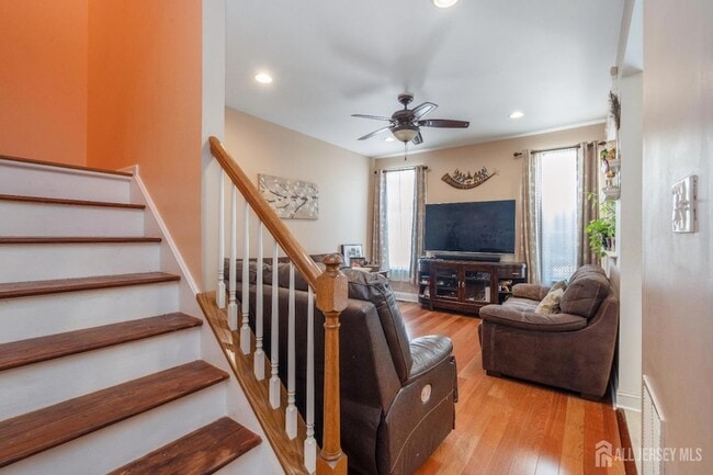 Building Photo - 802 Yarrow Cir