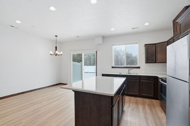 Building Photo - 1582 Latitude Ln