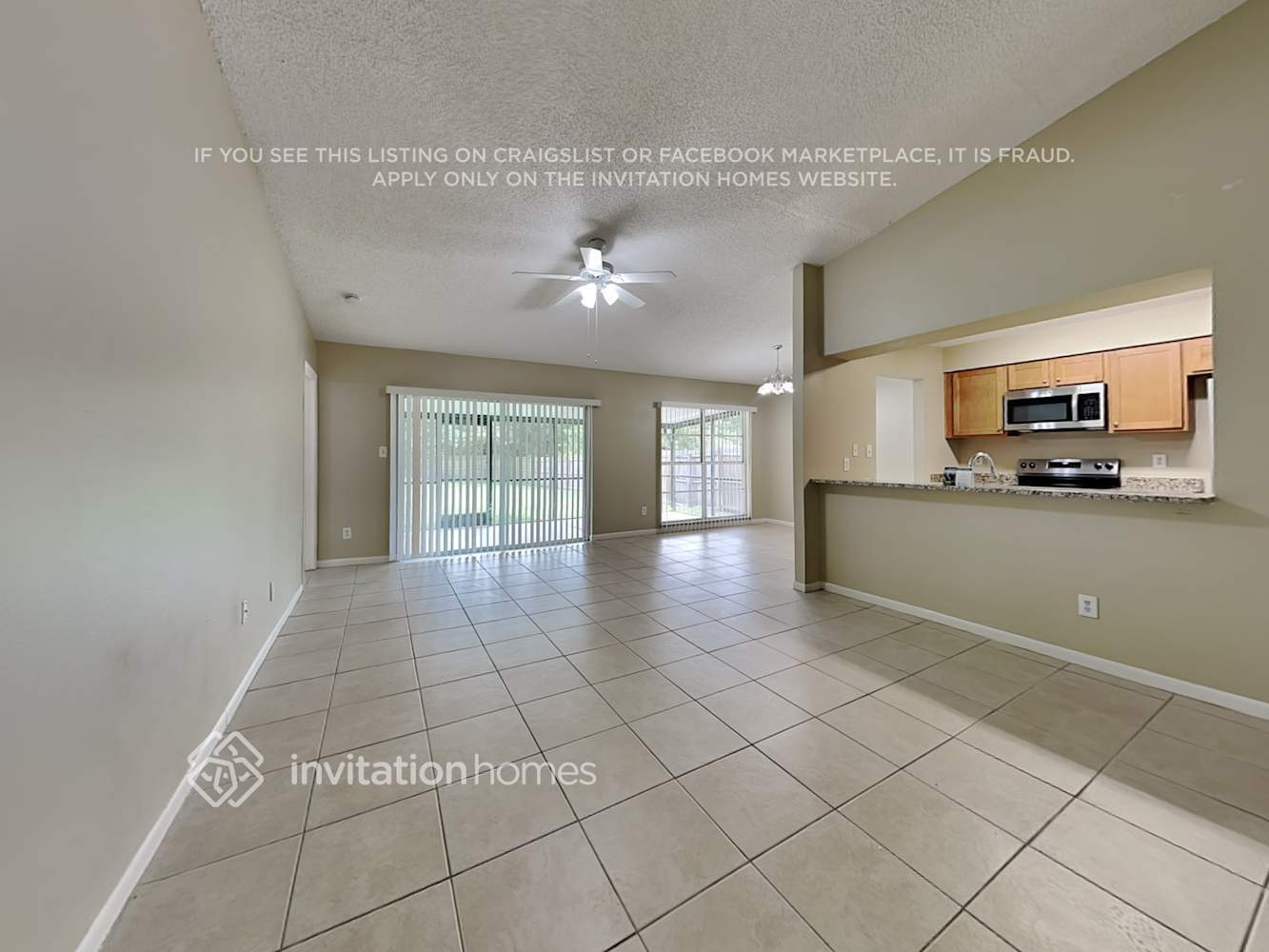Building Photo - 1737 Lakeview Village Dr