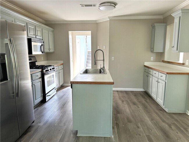 Building Photo - 1565 Ox Bridge Ct NW