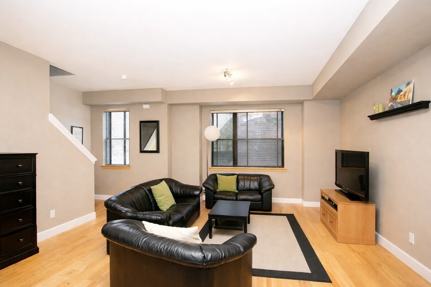 Living Room - 3342 Tejon St