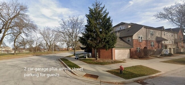 Building Photo - 2424 S Wentworth Ave