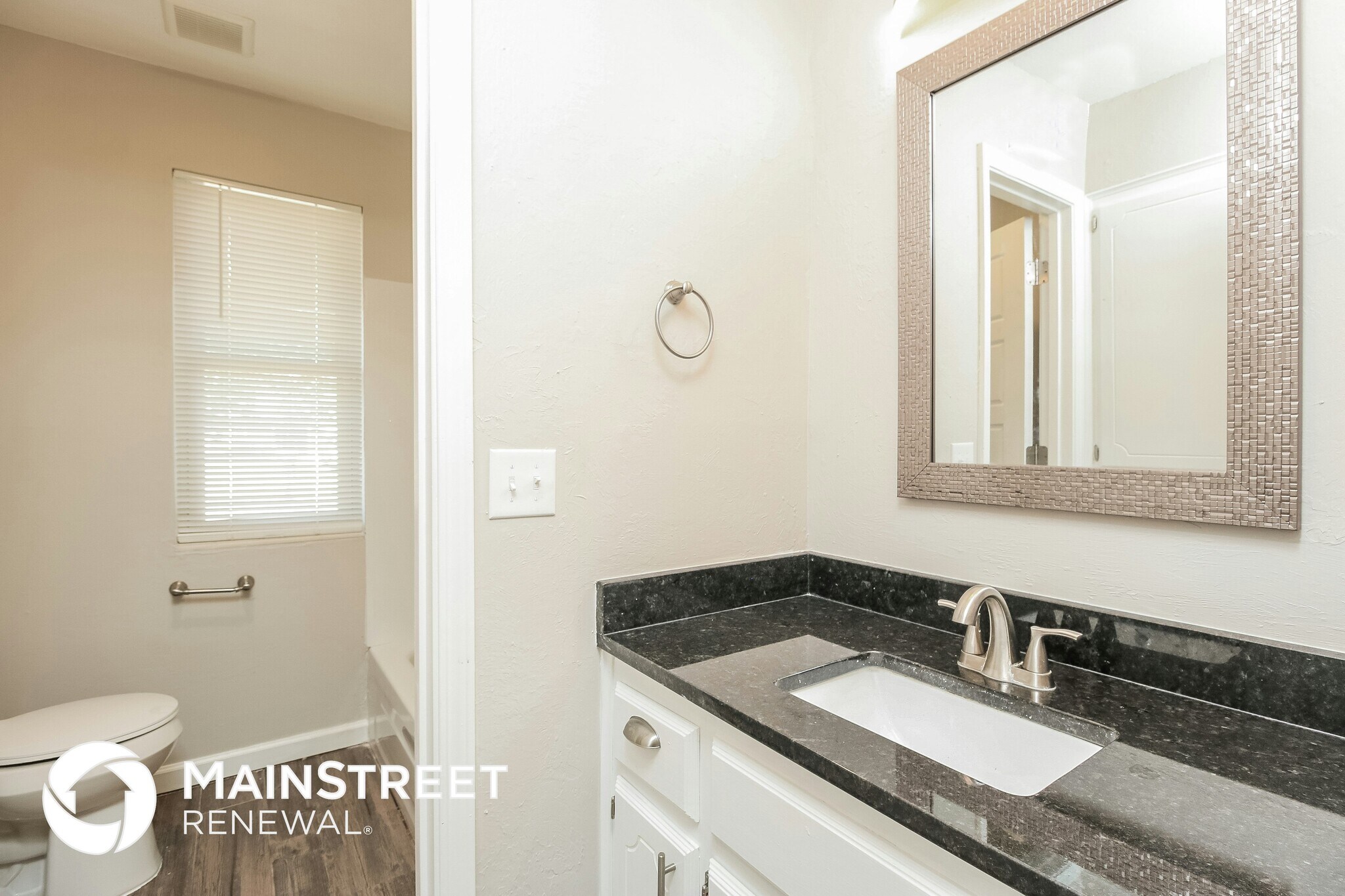 Building Photo - 8716 Tracy Dr