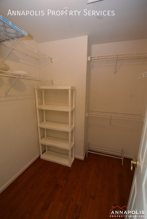 Building Photo - 641 Oakland Hills Ct