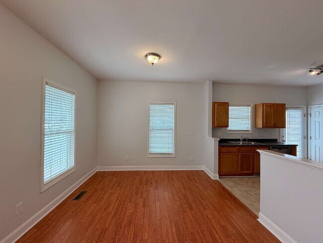 Building Photo - Charming 3-Bedroom Home in the Heart of Raleigh!